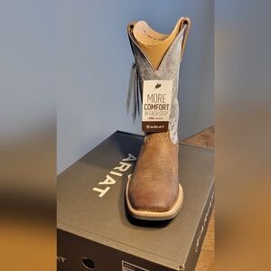 Ariat Men's Brown and Gray Western Boots